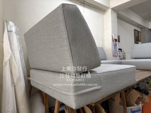 採用石墨烯涼感布訂做實木沙發椅墊