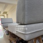 採用石墨烯涼感布訂做實木沙發椅墊